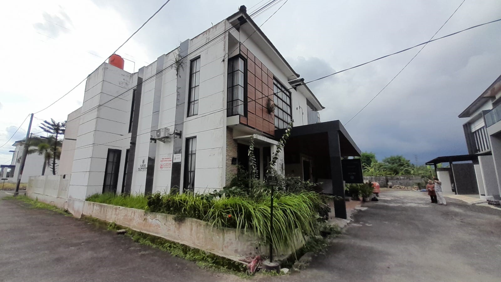 Tanah dan Bangunan