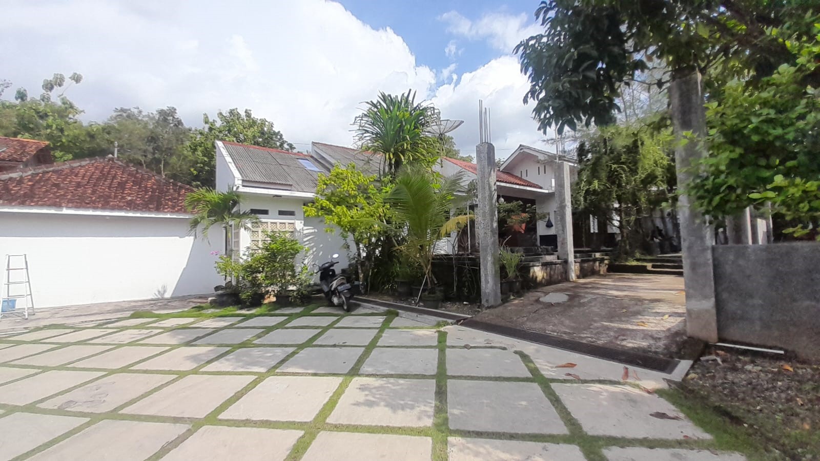 Tanah dan Bangunan