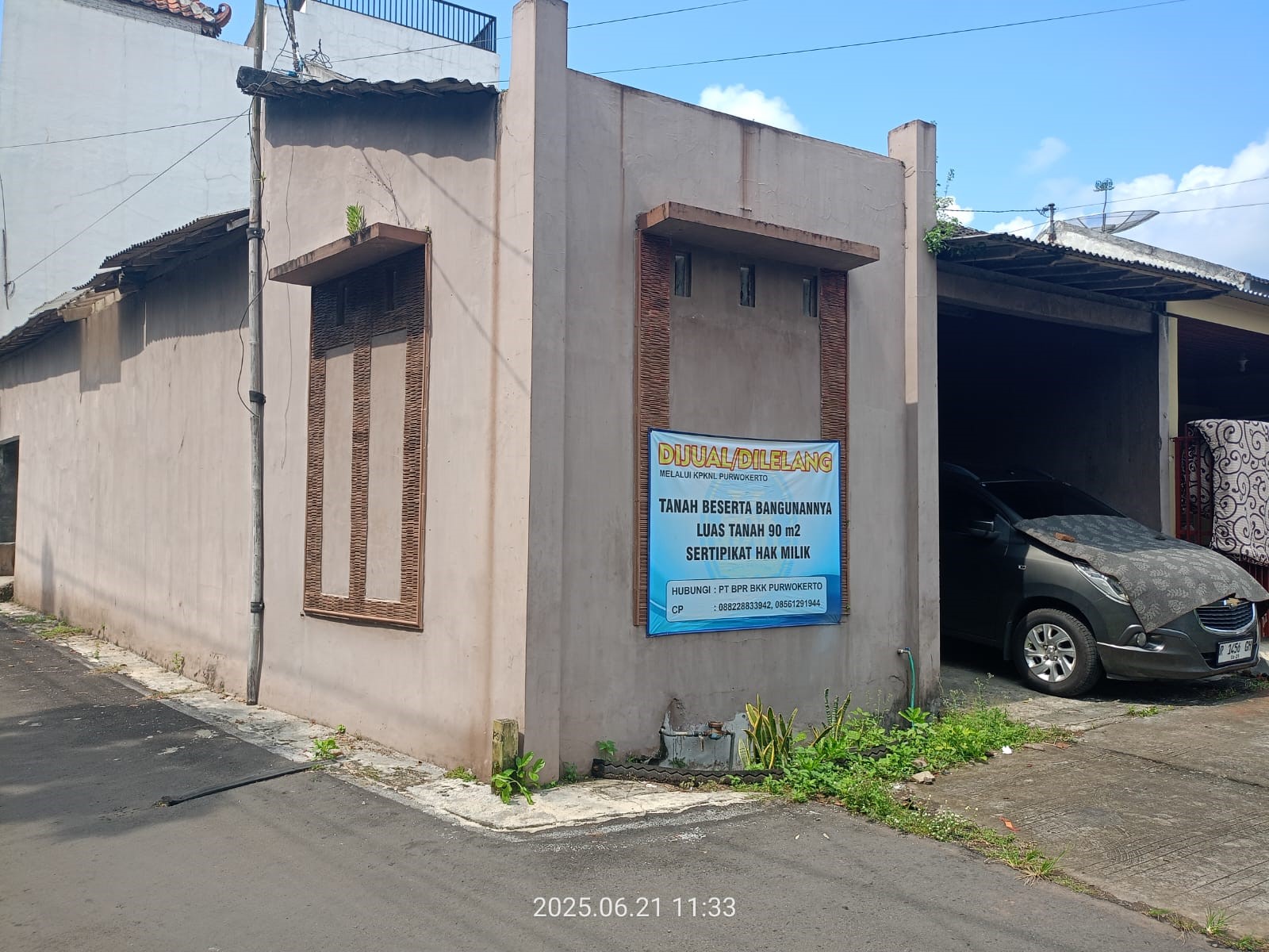Tanah dan Bangunan